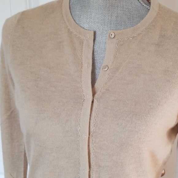 Cardigan - Picture 3 of 8